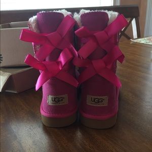 UGG Australia pink bows